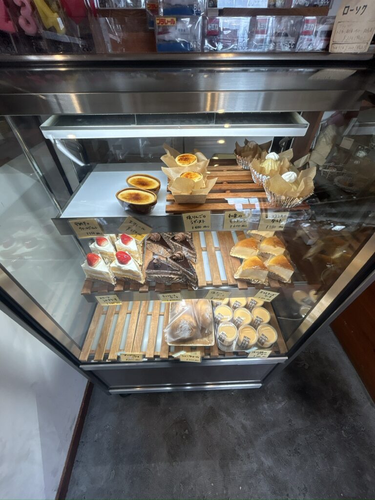 ぺんぺん草　ショーケース