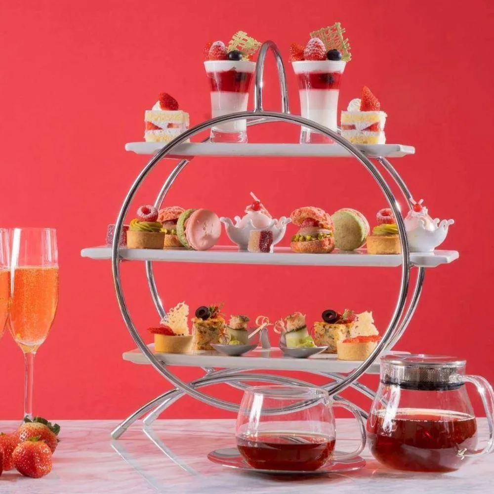 XEXWESTのストロベリーアフタヌーンティー