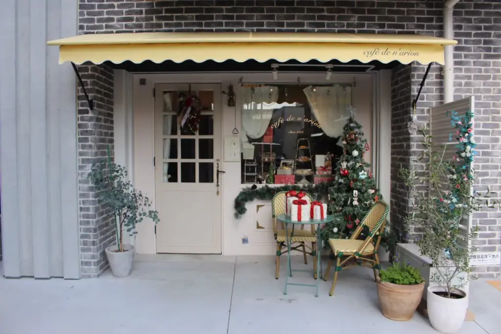 cafe-de-narion 外観 クリスマスバージョン