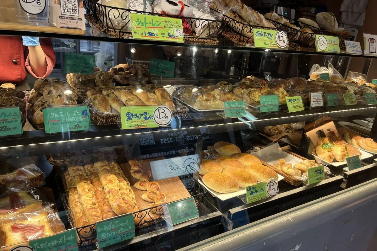 十三本町で発見！フレンチシェフとパン職人のコラボパン✕こだわりコーヒーでひとやすみ