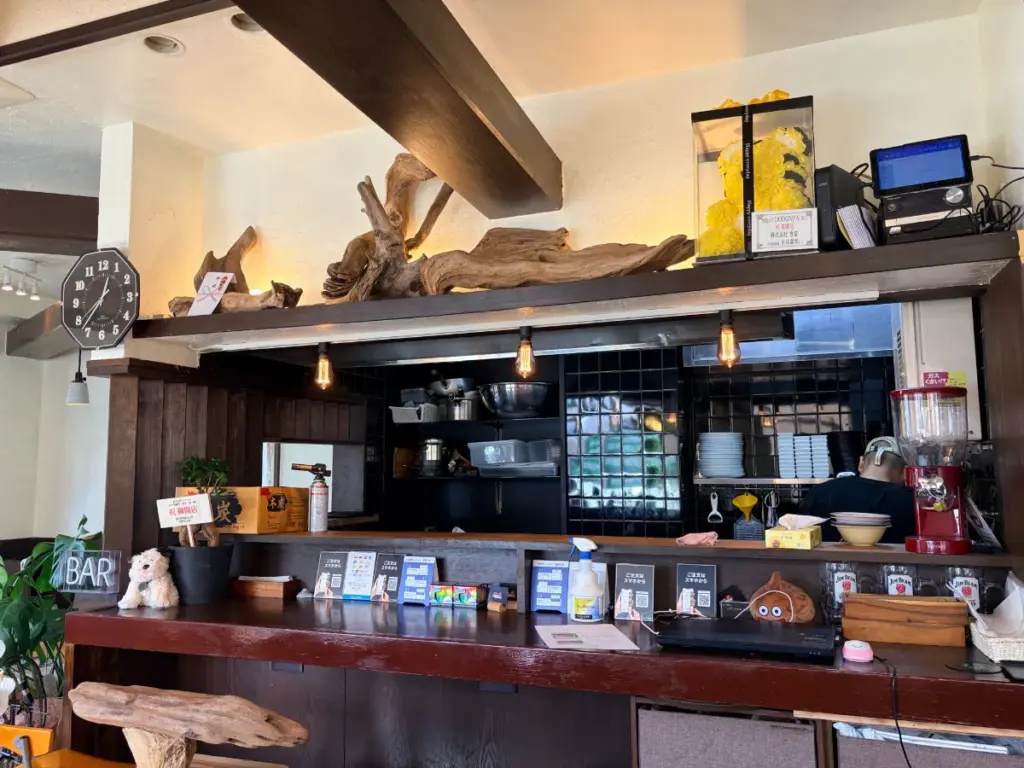 「DODONPA」のカウンター