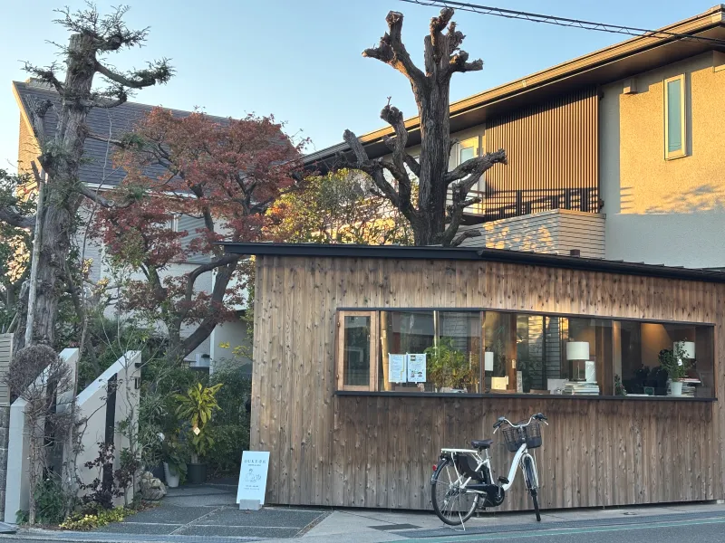 デューク書店外観4