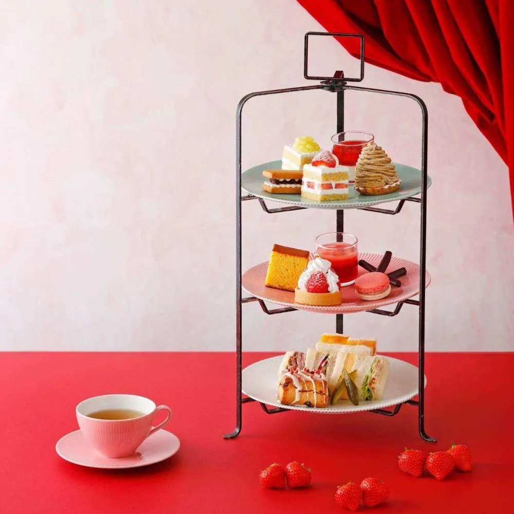 スカイラウンジフ【アフタヌーンティー】~いちごとあまおう~ォーシーズンズの