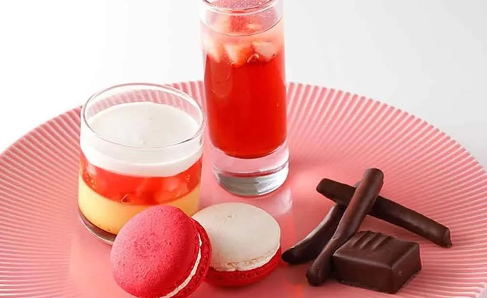 スカイラウンジフォーシーズンズのいちごメニュー