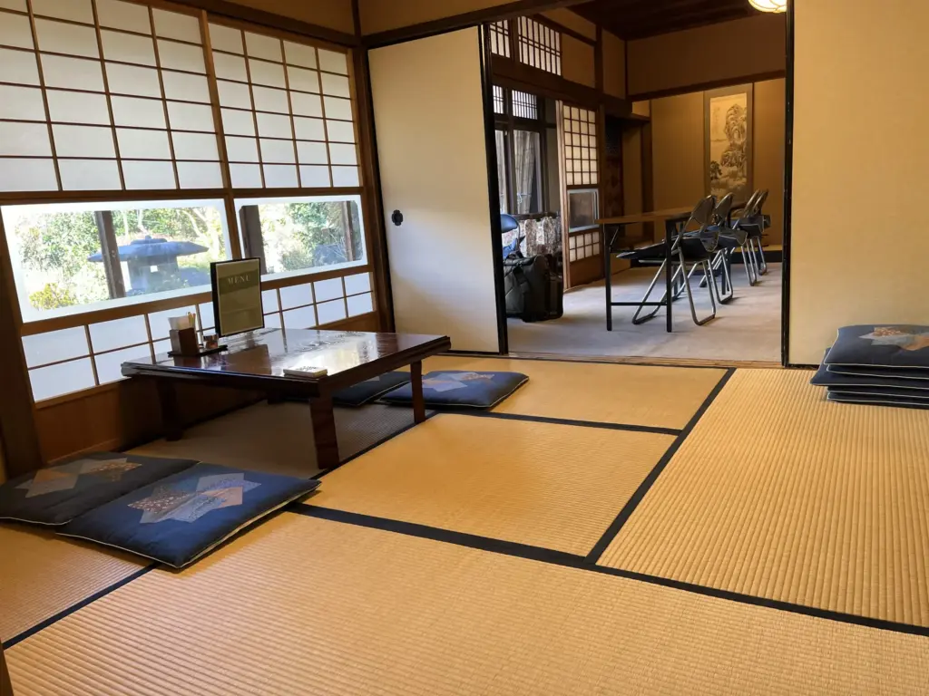 神足ふれあい町家　畳部屋