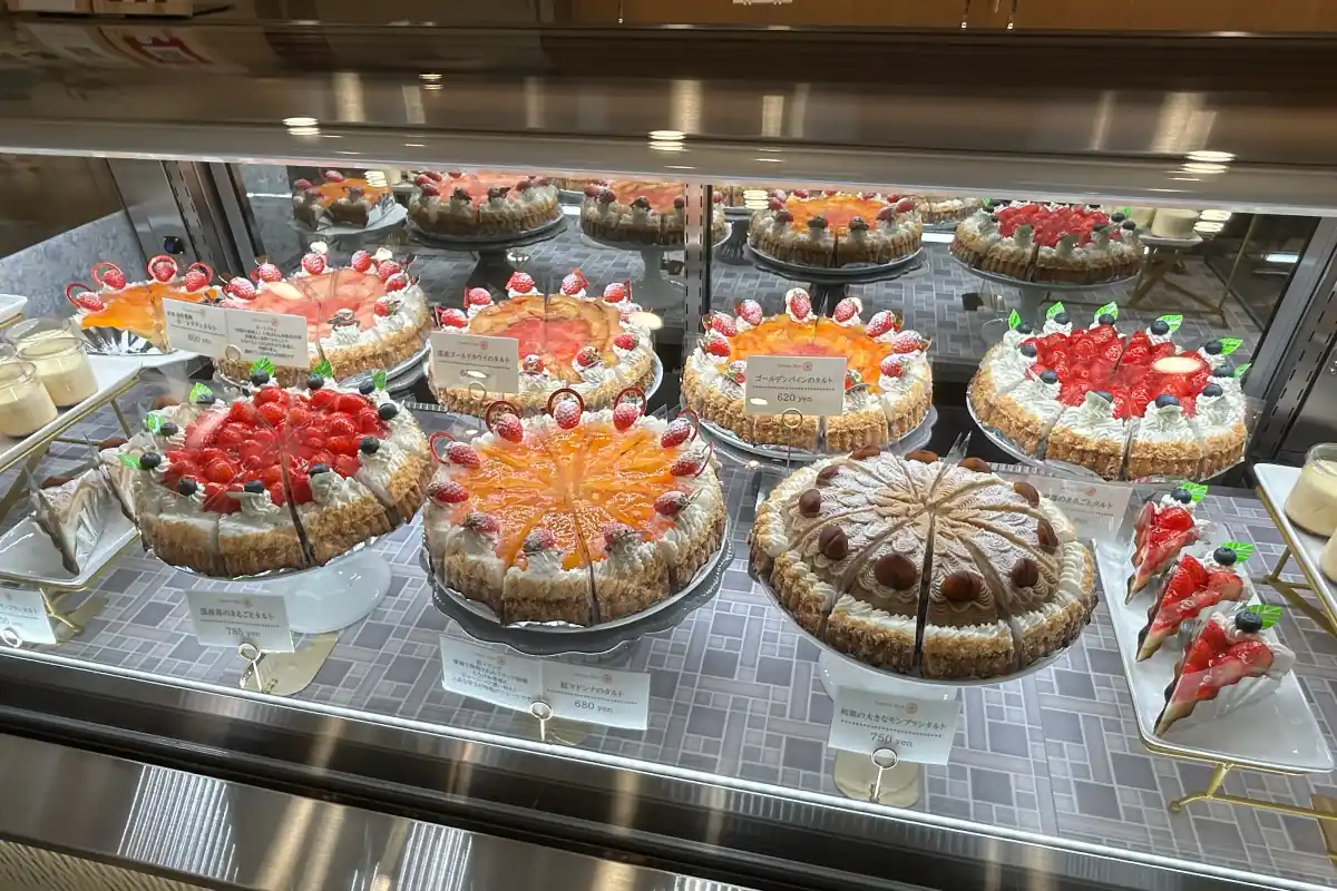 吹田市原町で行列のできるパティスリー「Gateau Huit」で絶品タルトに出合う