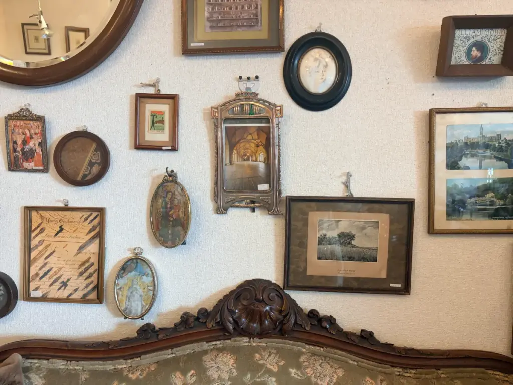 「アンティークハンナ」の額