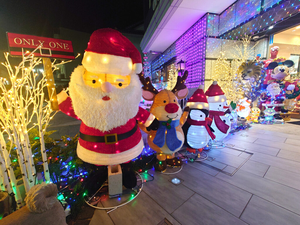 ONLYONE　イルミネーション サンタさん