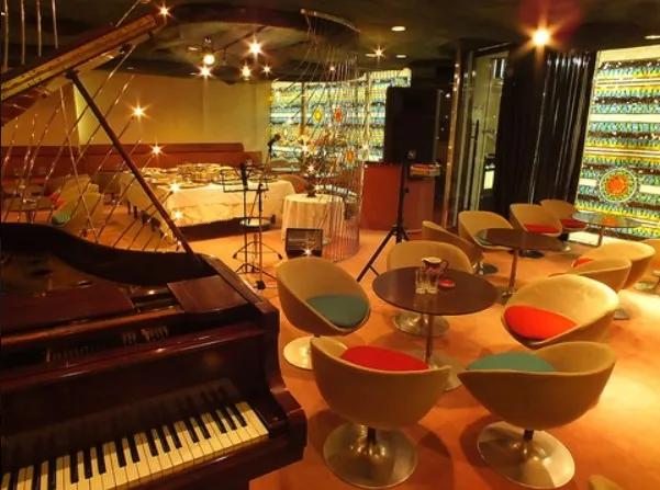 King of Kings 内観