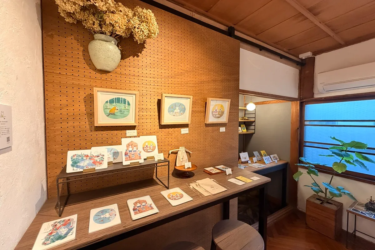 ”素敵”が詰まった「 ダン ドゥ リオン」で尼崎在住イラストレーターさんの初個展を鑑賞！尼崎市東難波町