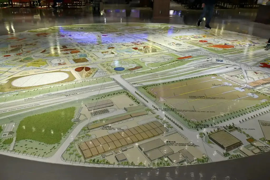 万博記念公園 ららぽーと4