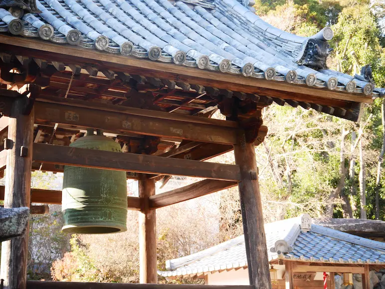 川西市の満願寺で澄んだ鐘の音と共に新年を迎えませんか？