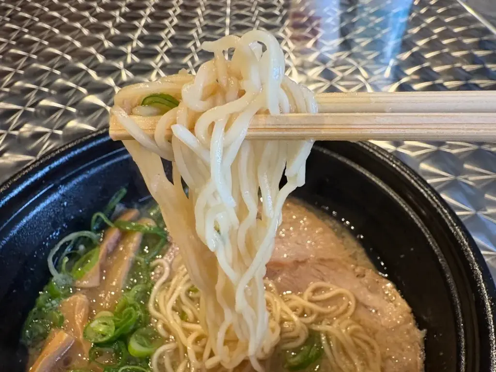 めんきや新大阪店極細麺