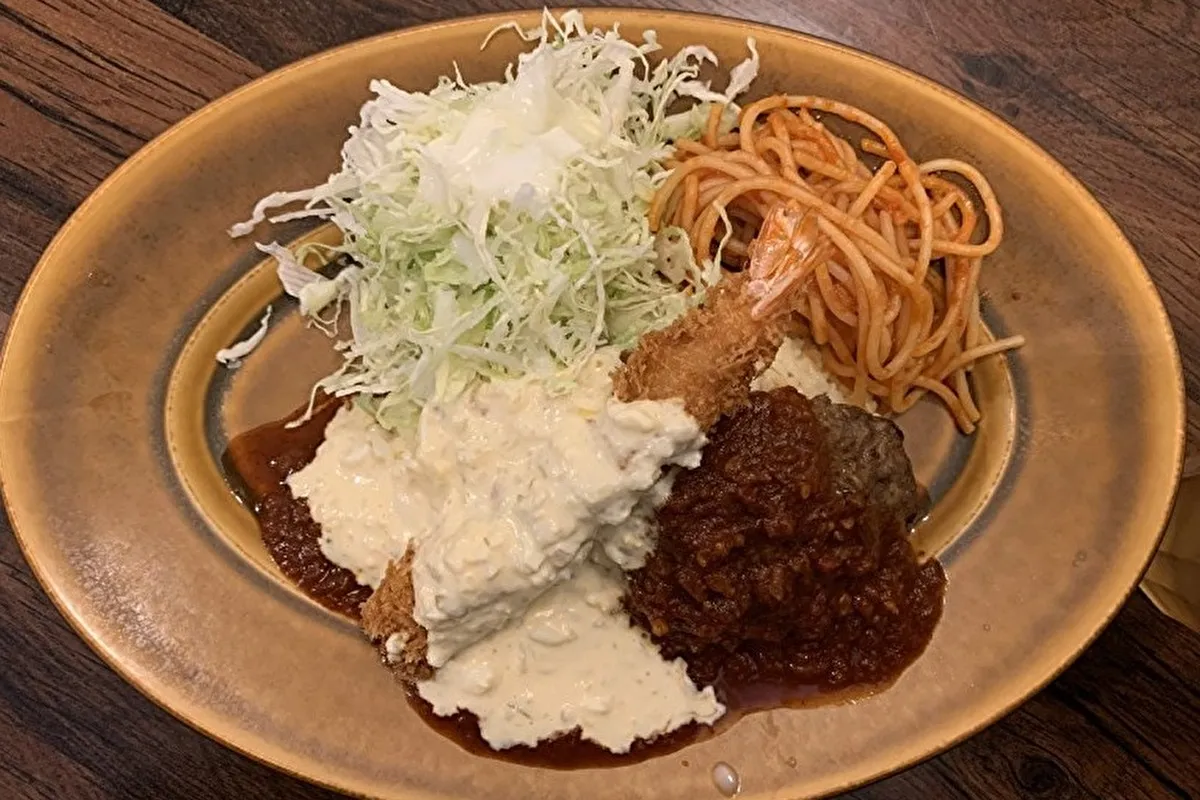 灘区王子町「トルコライス NATIONAL」12/12（金）から記念の3日間！