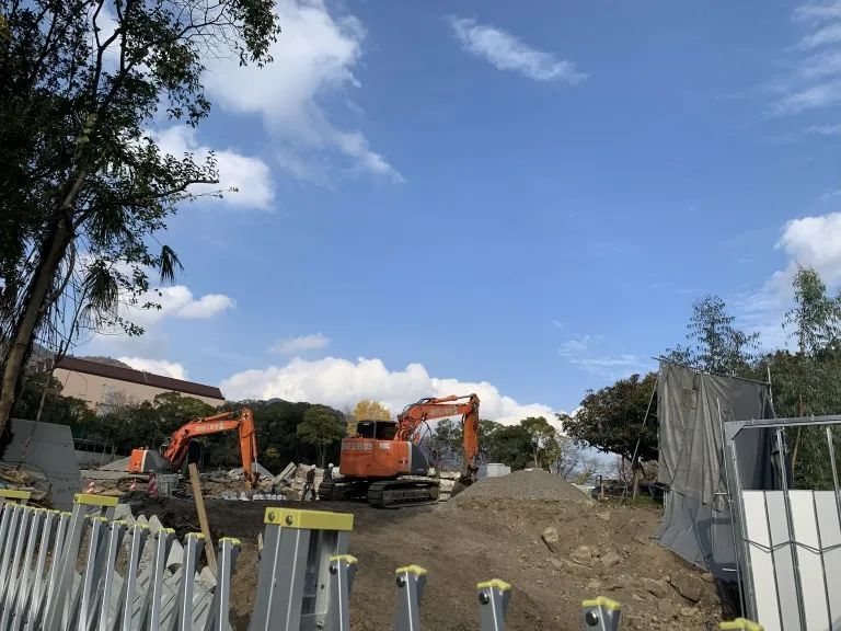 王子動物園サバンナゾーン プール跡