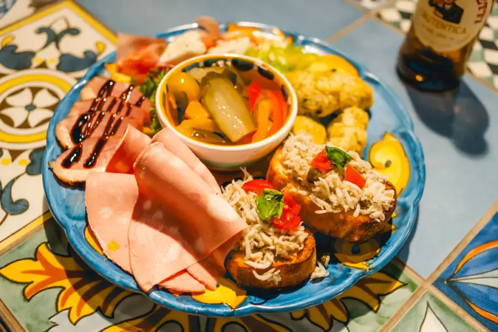 前菜盛り合わせ