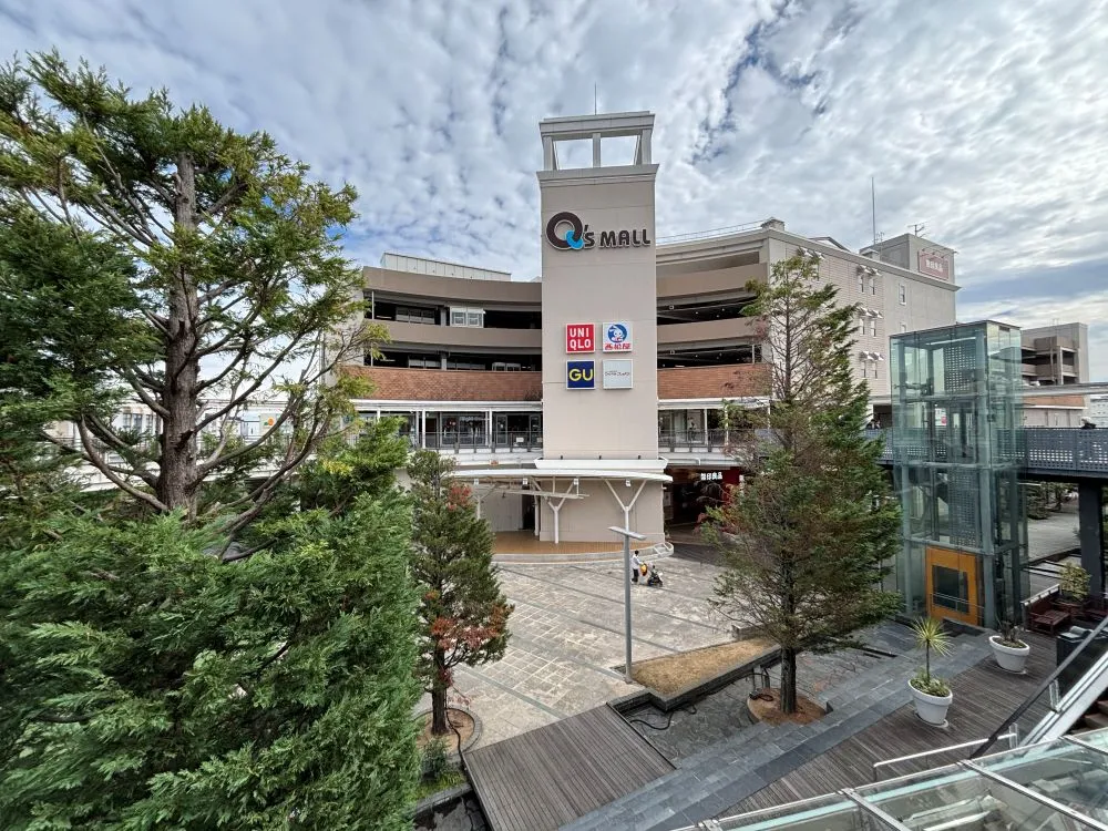 みのおキューズモール外観