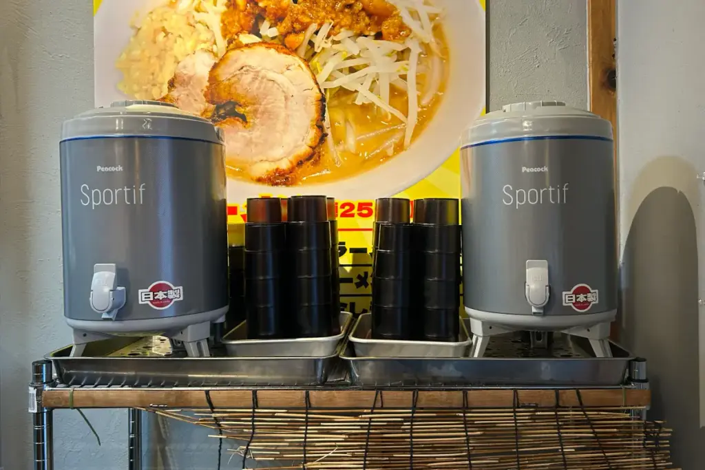 ラーメン 豚福 お水