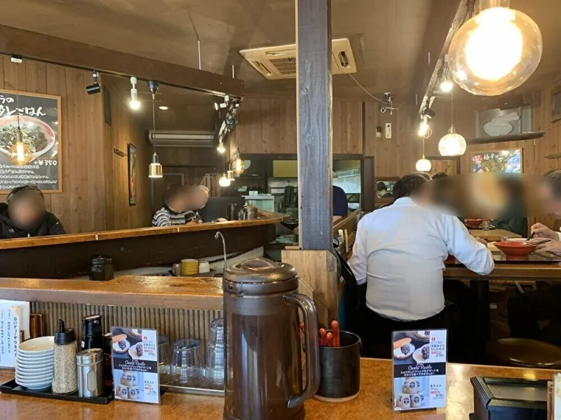 らぁめん神戸たろう　店内