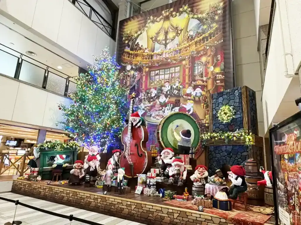 阪急三番街のクリスマス装飾