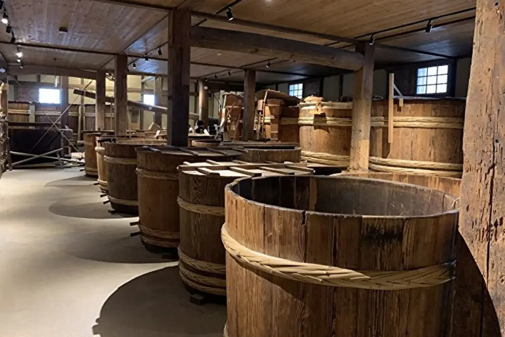 沢の鶴資料館　樽