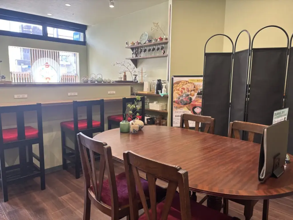 薬膳カフェ「Shin Shin」の内観