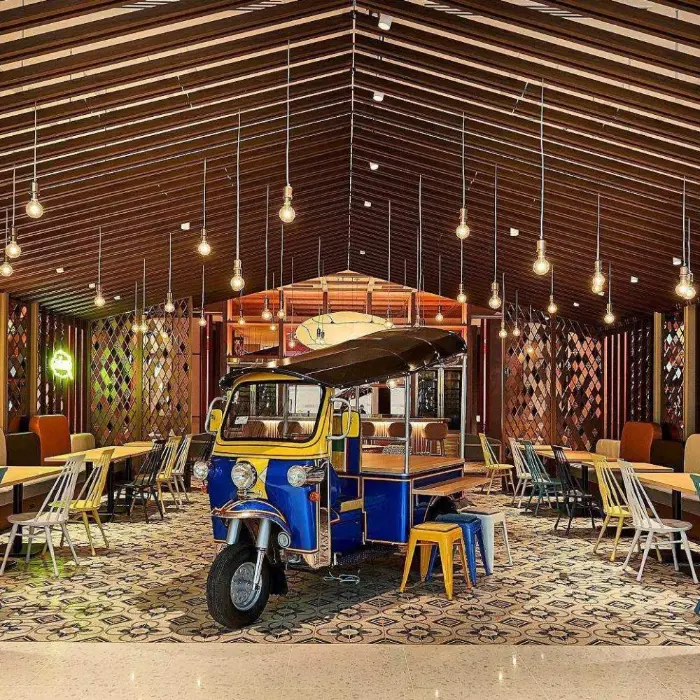 スアンブア内観