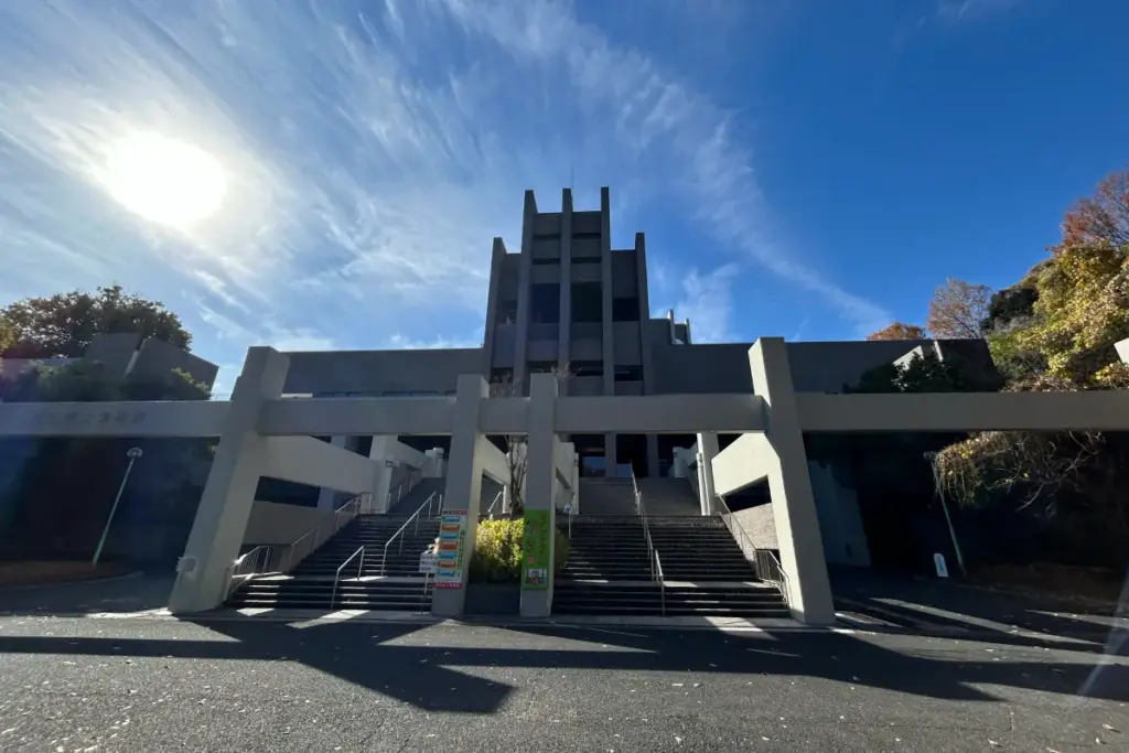 吹田市立博物館 外観