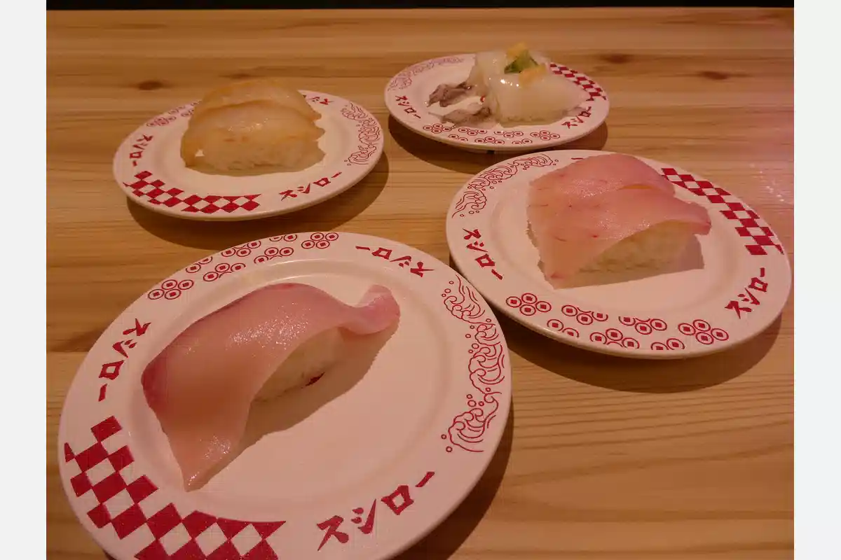 「活〆ぶりとろ」をはじめ4種類の寿司