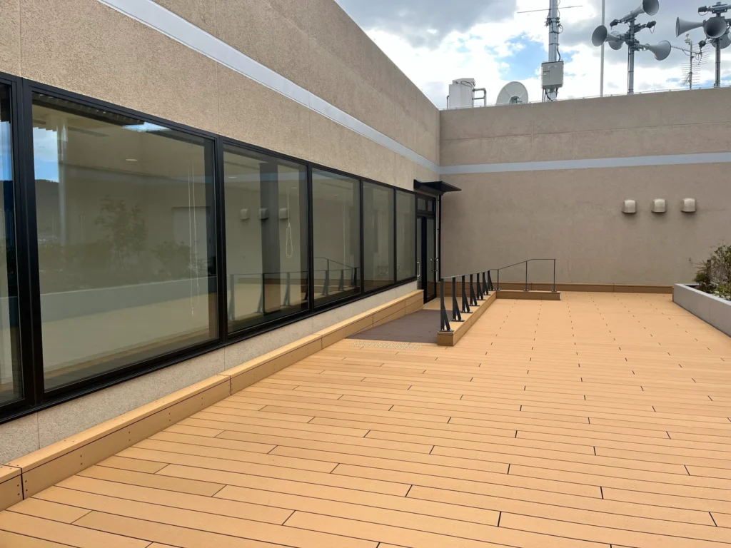 長岡京市役所 屋上テラス4