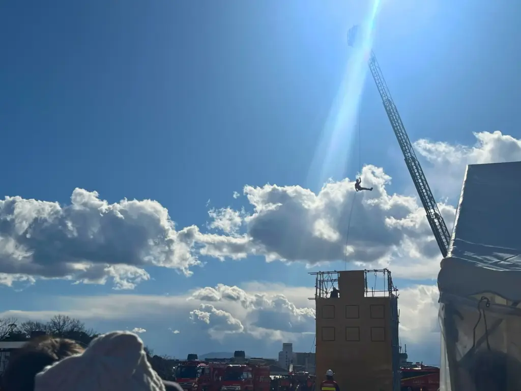 令和8年度茨木市出初式救助訓練