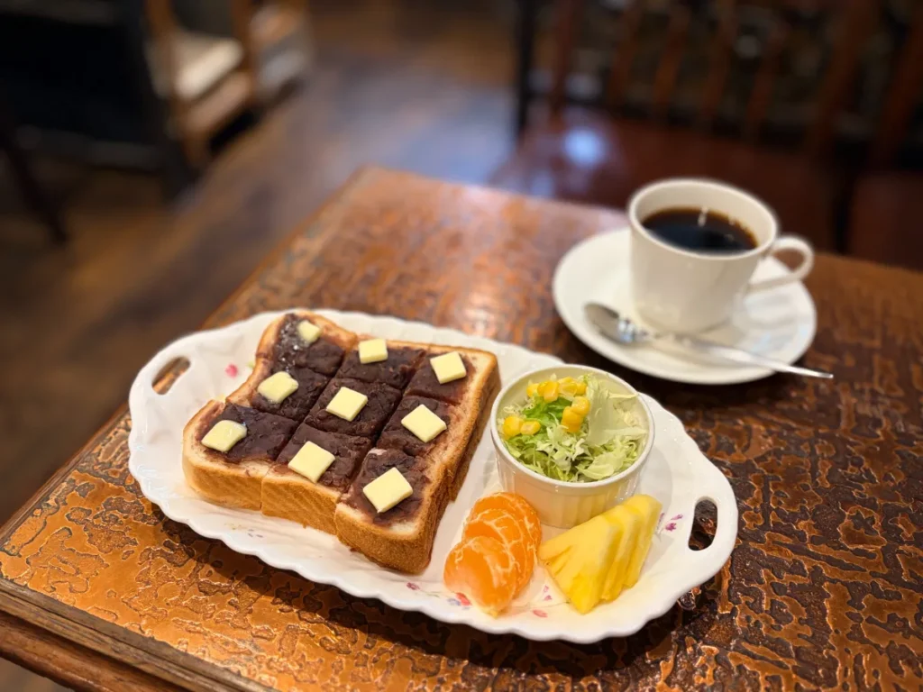 「珈琲屋コロンビア」の小倉トースト