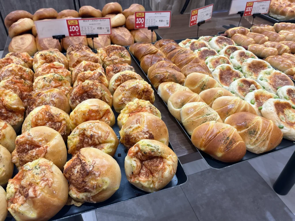 パリクロアッサン茨木の100円パン