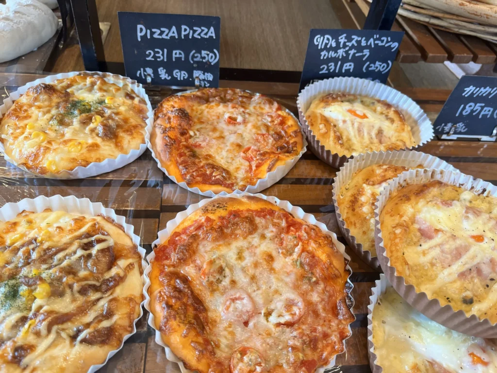 ブランベーカリー ピザ