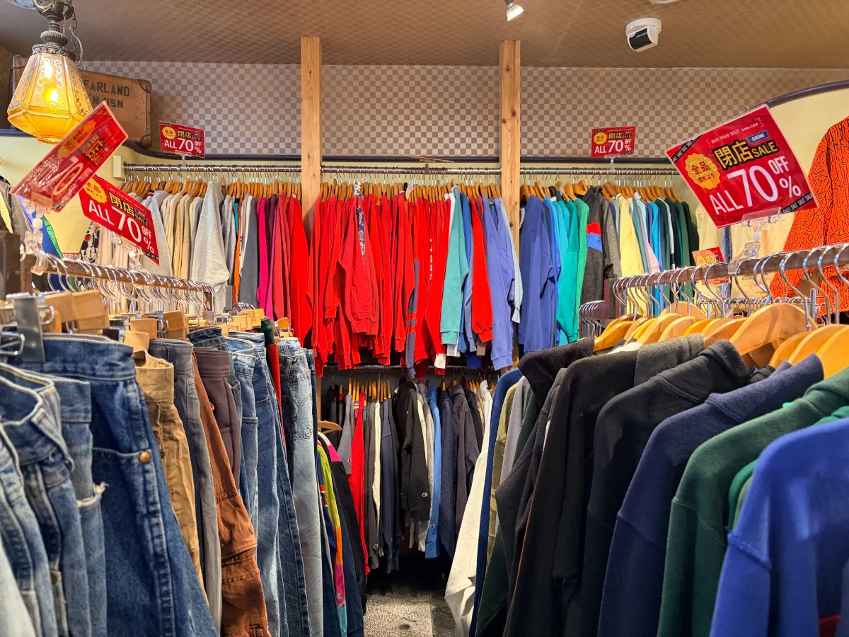 古着が閉店セールで70％OFF！「BY YOUR SELF」尼崎市潮江