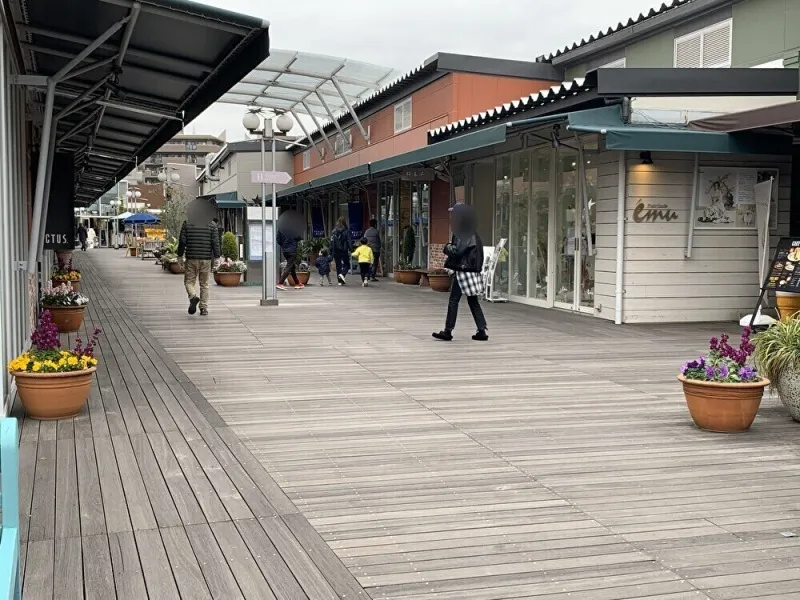 サザンモール六甲　ドッグマーケット　会場3