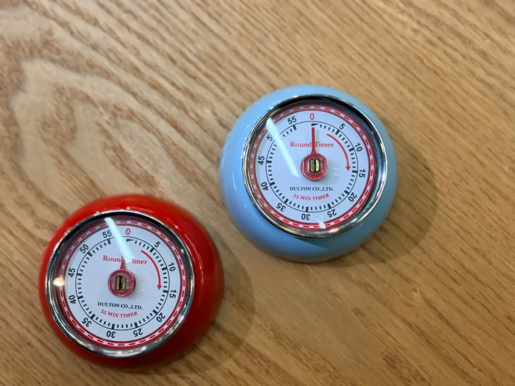 「DULTON DAY STUCK」のキッチンタイマー