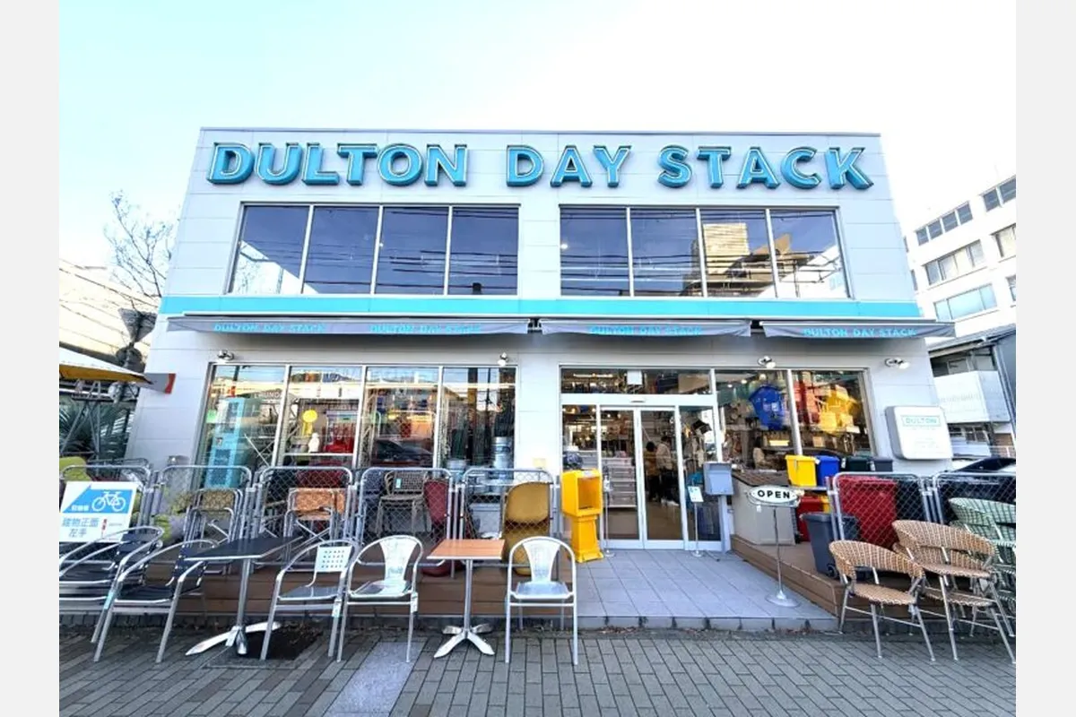 世界観にハマるインテリア「DULTON DAY STACK 武庫之荘店」