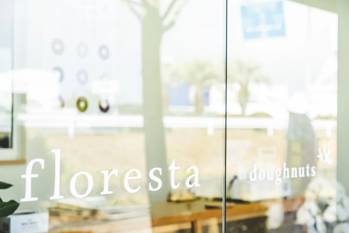 豊中 上新田｜【floresta】素材にこだわり、添加物なしの“からだにやさしくおいしい”ドーナツ屋さんがオープンしました！