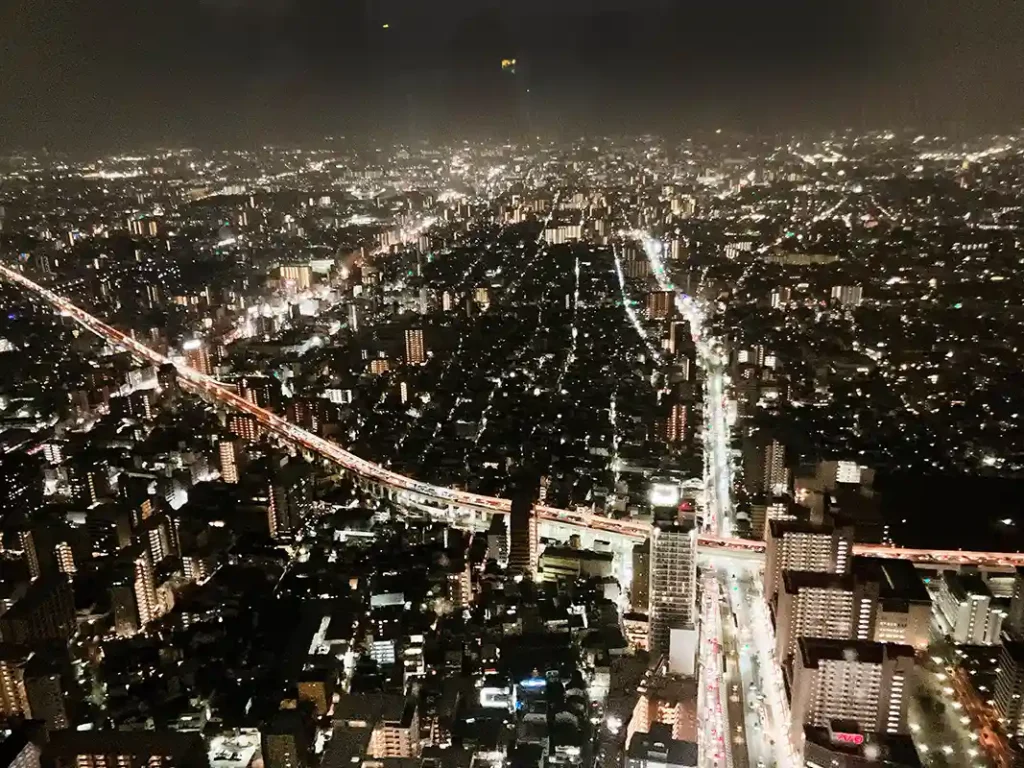 イマーシブプロジェクションマッピング「もしも大阪が宇宙に迷い込んだら」