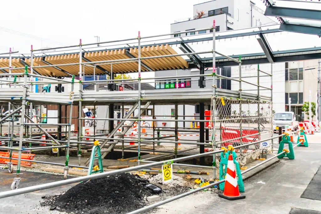 服部天神駅前工事03