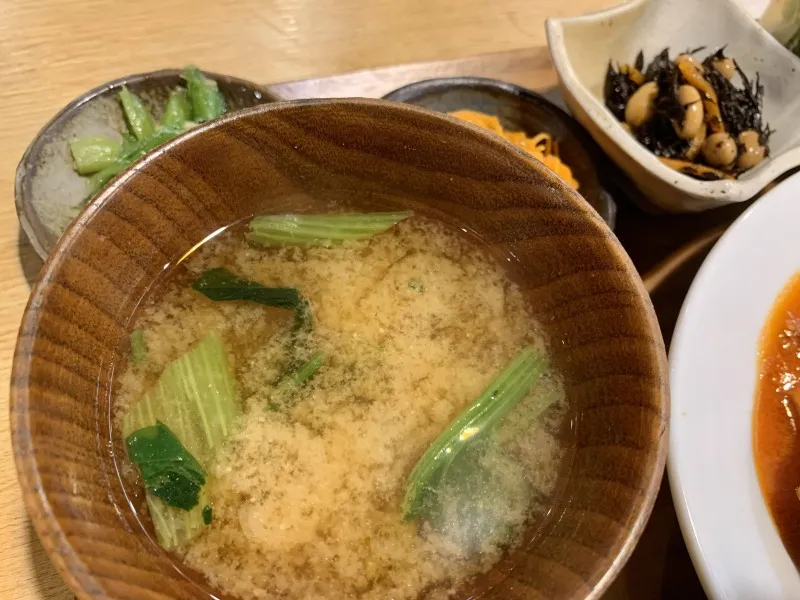 hug ランチのお味噌汁