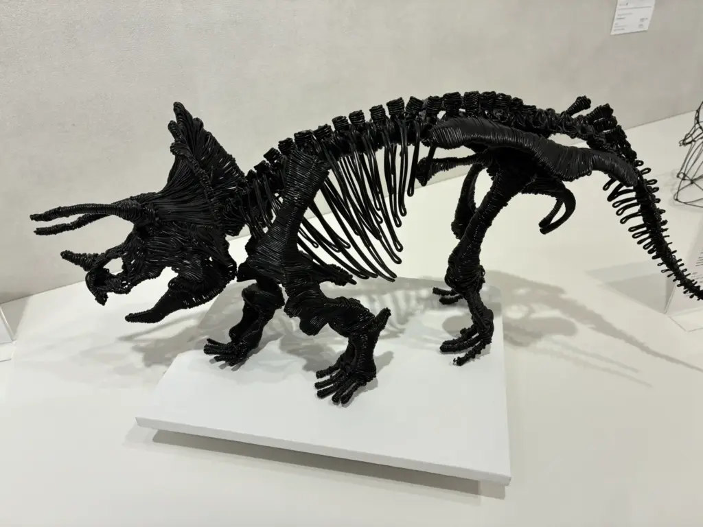 じゅんワイヤーアート、恐竜2