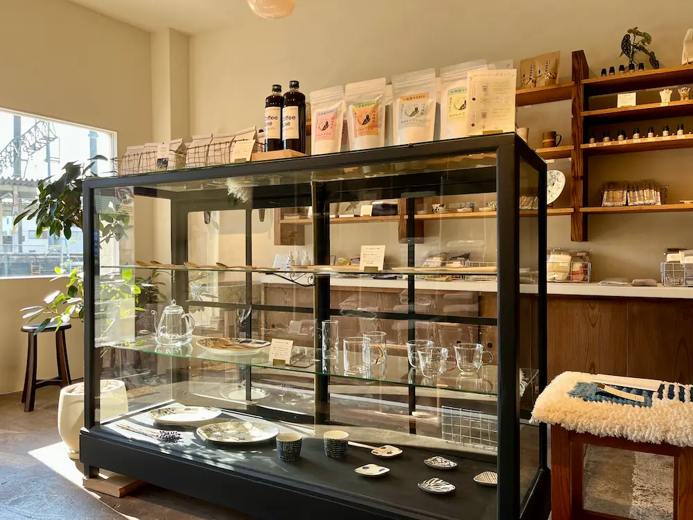 kineくらし和むもの（川西市） 店内中央