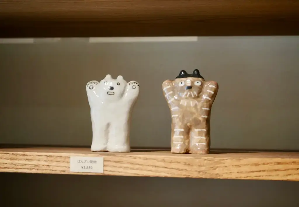 kineくらし和むもの（川西市） 猫の置物