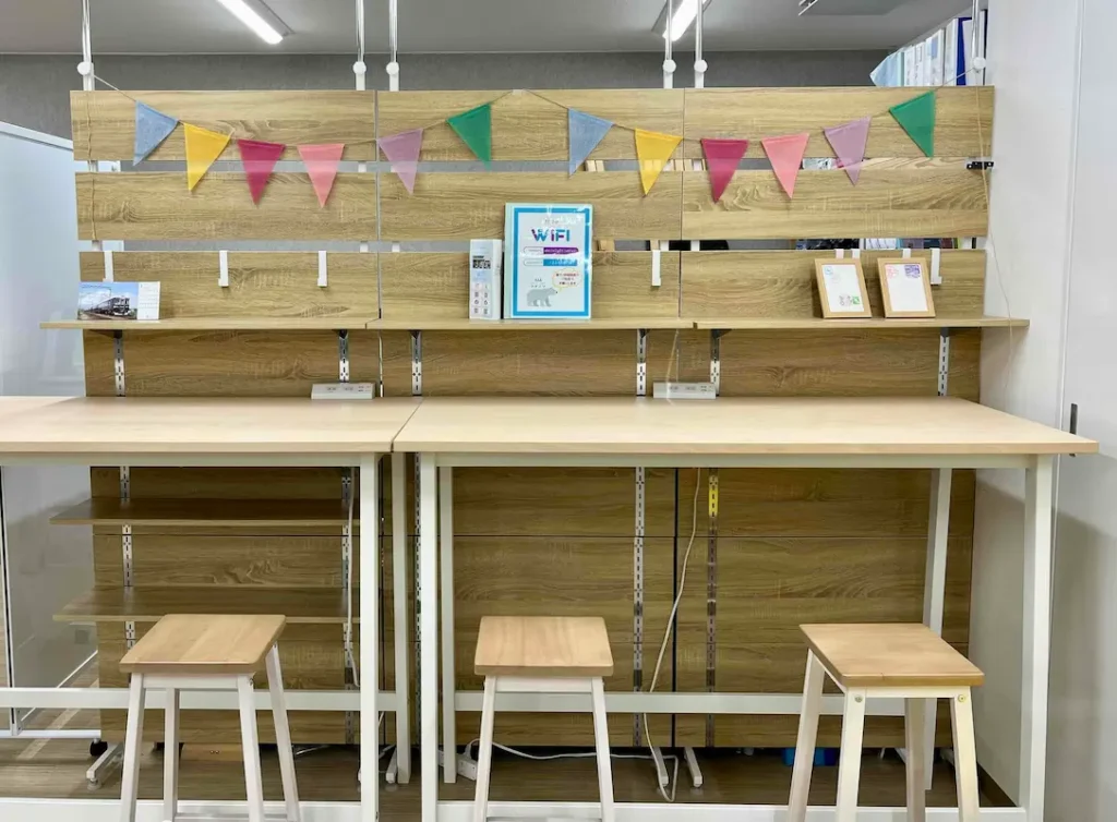 川西市マチノマ フリーWi-Fiも完備