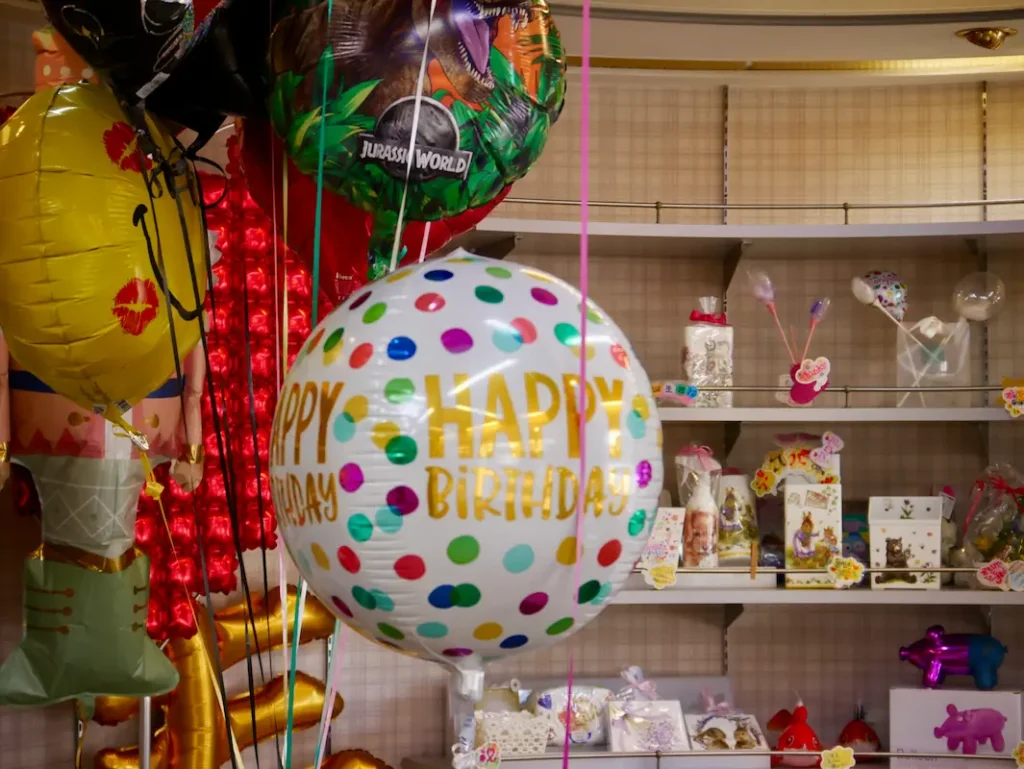 川西バルーンショップ『HOBBY BALOONみちゃ』店内2