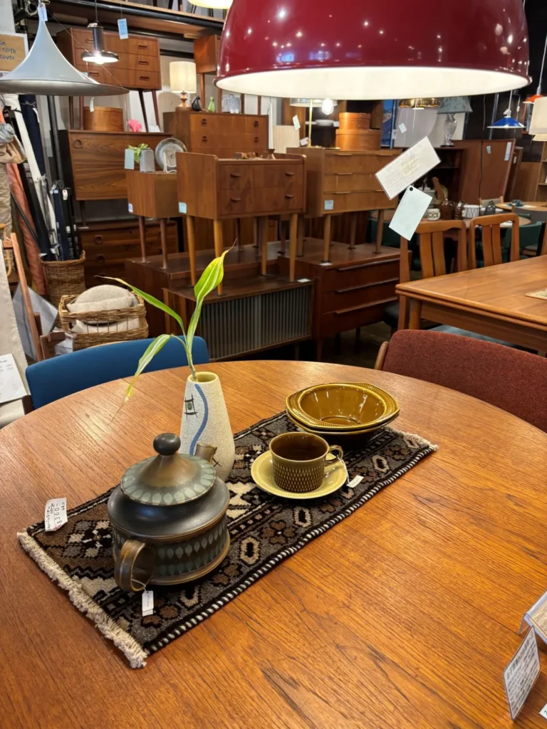 箕面 船場｜北欧ヴィンテージ家具とインテリア雑貨に出逢えるお店