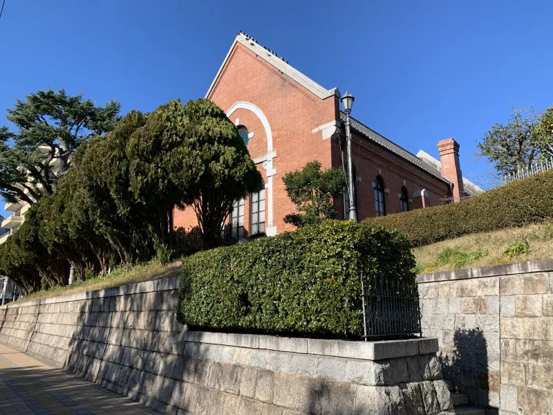 神戸文学館　外観ひき