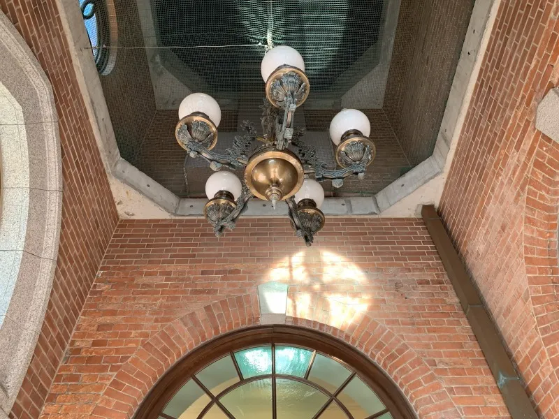 神戸文学館　照明